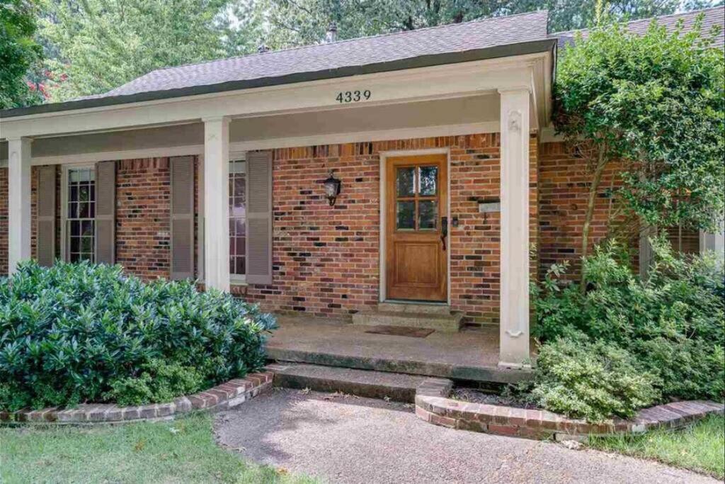 Elegant 6 Bedroom Home In Heart Of Memphis Exterior foto